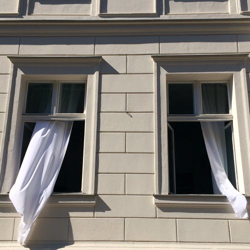 Best Fabric for Outdoor Curtains